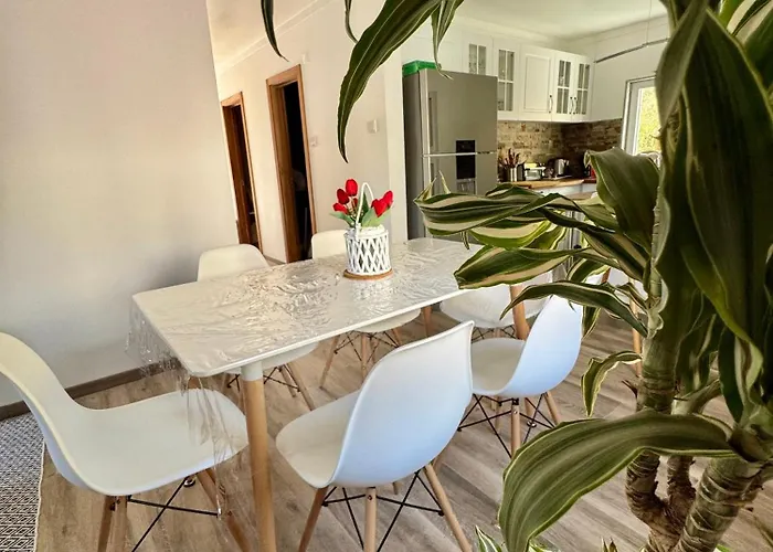 Dos Remedios Apartment *